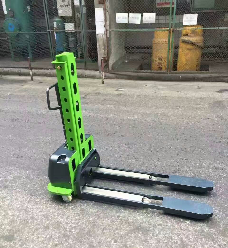 SSL self-elevating stacker 2